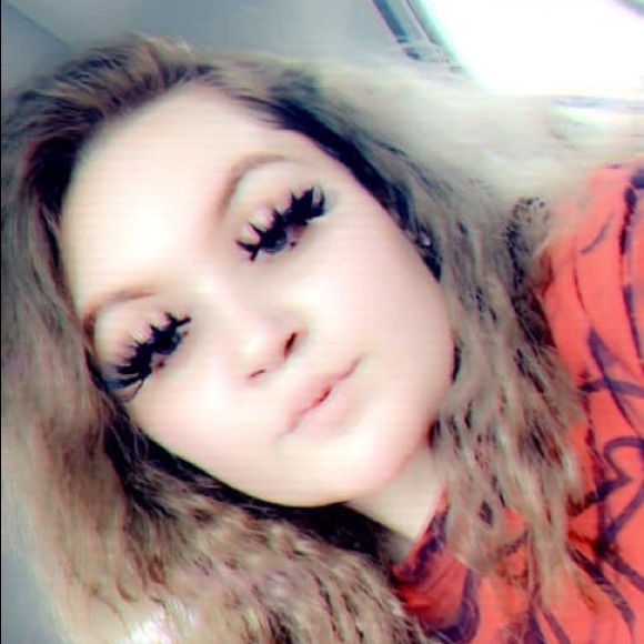 Meet your Posher, Marleigh - Picture 1 of 1